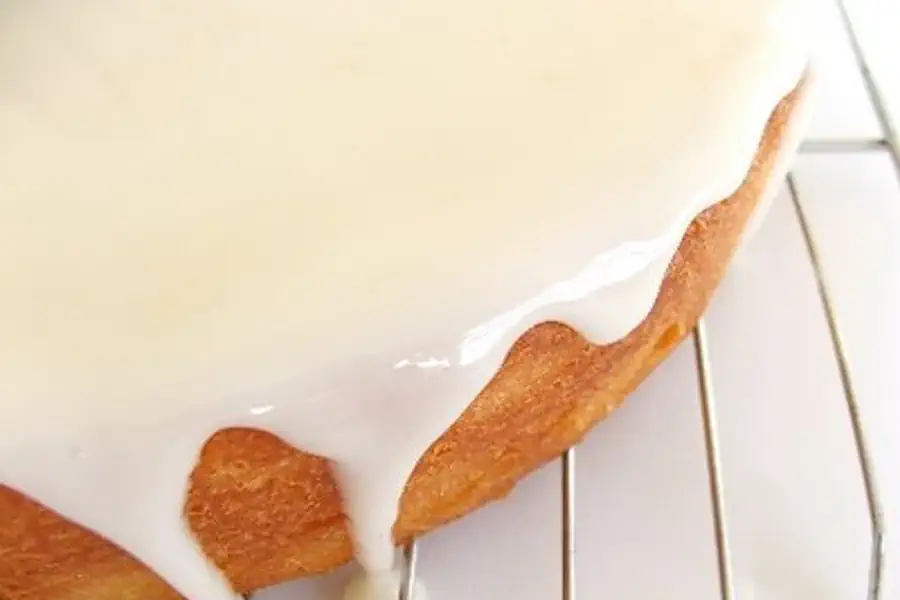 🍋 Bolo de Limão e Laranja com Cobertura Crocante: Receita Cítrica e Irresistível 3 Bolo de Limão e Laranja com Cobertura