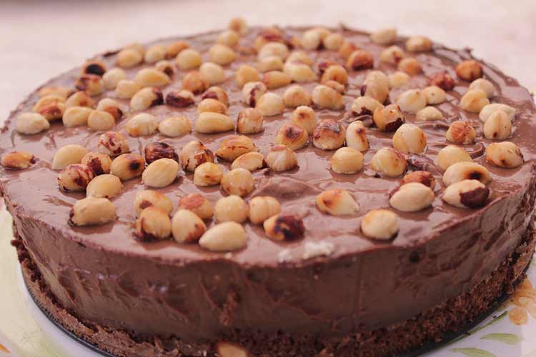 Receita de Torta Gianduia Cremosa com Avelãs Torradas 2 Torta Gianduia Cremosa com Avelãs Torradas