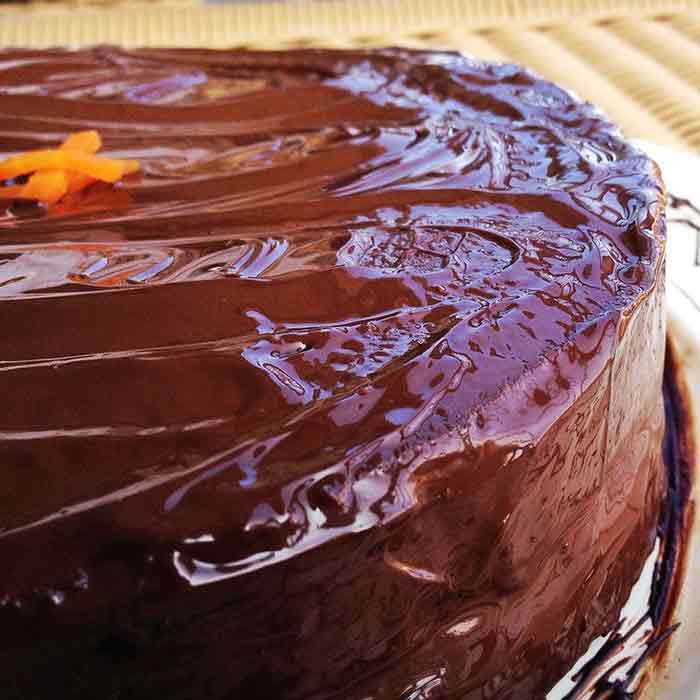 Como fazer Bolo de Cenoura com Recheio de Brigadeiro e Cobertura de Chocolate 2 Bolo de Cenoura com Recheio de Brigadeiro e Cobertura de Chocolate