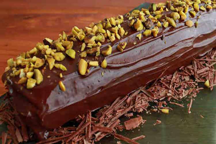 Como fazer Rocambole de Pistache com Doce de Leite 2 Como fazer Rocambole de Pistache com Doce de Leite
