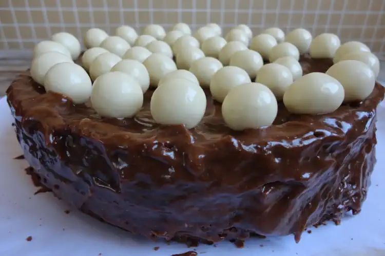 Como fazer Bolo de Chocolate com Maltesers 2 Bolo de Chocolate com Maltesers