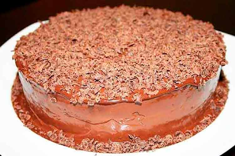 Como fazer Torta de Chocolate Florença com Ganache