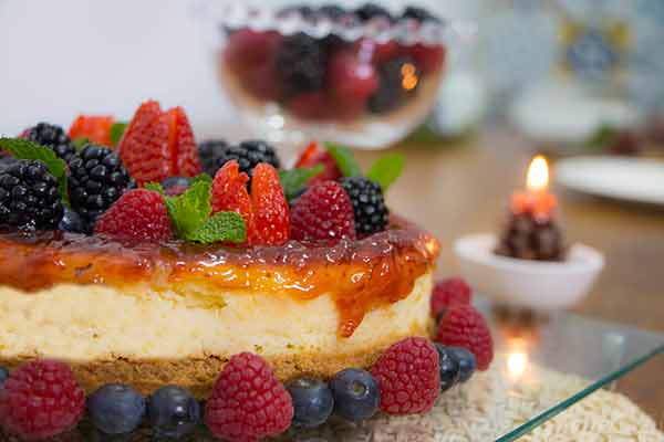 Cheesecake de Ricota Tirolez com Calda de Frutas Vermelhas 2 Cheesecake de Ricota Tirolez com Calda de Frutas Vermelhas 2