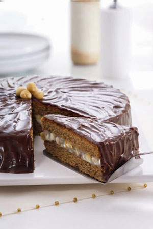 Como fazer Bolo de Nozes com Baba de Moça 2 Como fazer Bolo de Nozes com Baba de Moça