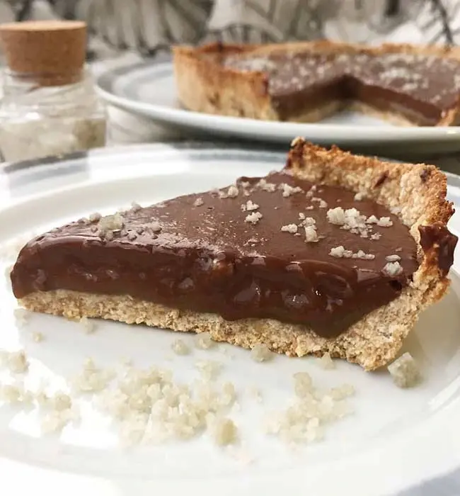 Como fazer Torta de Caramelo com Chocolate Meio Amargo e Flor de Sal 6 Torta de Caramelo com Chocolate