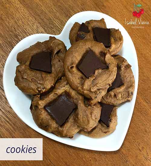 Cookeis de Farinha de Aveia Recheado com Chocolate Cookeis de Farinha de Aveia Recheado com Chocolate