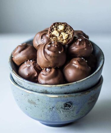 Trufas Saudáveis Recheadas com Especiarias Trufas Saudáveis Recheadas com Especiarias