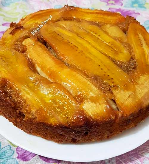 Torta de Banana com Castanha Invertido Torta de Banana com Castanha Invertido