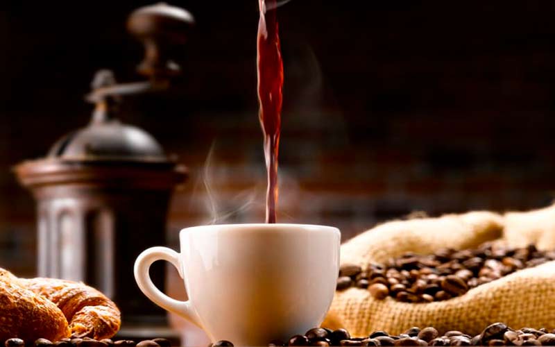 Beba um cafezinho antes de tirar um cochilo 5 Dicas Estranhas Para Uma Vida Saudável que você nunca conheceu