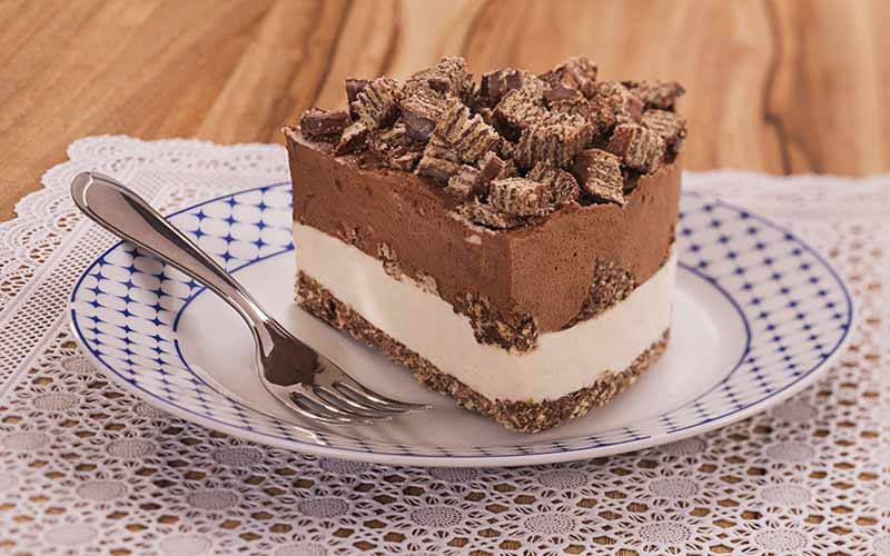 Torta de Chocolate Preto e Branco com D-Tone 5 Opções de Sobremesas de Chocolate