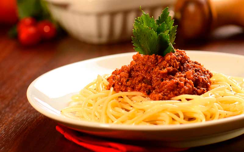 Como fazer Espaguete à Bolonhesa