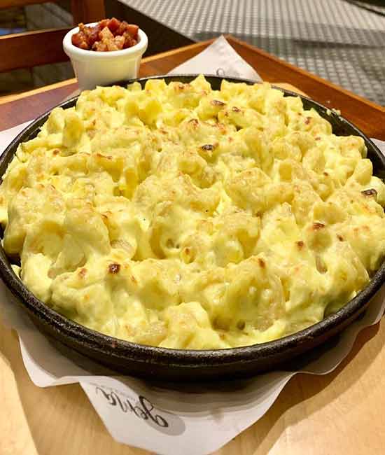 Versão Brasileira de Mac and Cheese tem Farofa Crocante de Bacon 2 Versão Brasileira de Mac and Cheese