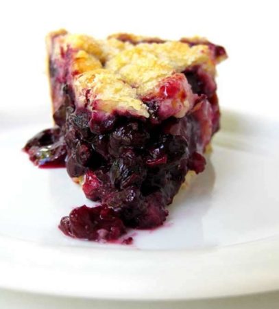 Torta de Pêssegos e Mirtilos Torta de Pêssegos e Mirtilos