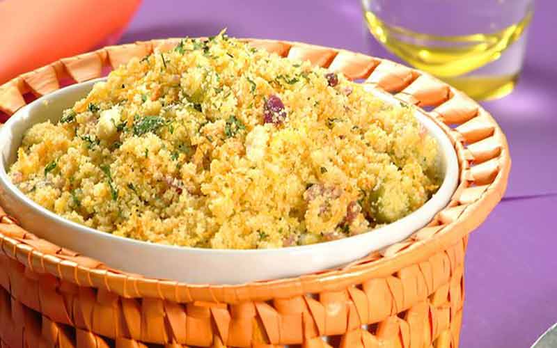 3 – Farofa de natal simples 10 Receitas de Farofa de Natal fáceis e tradicionais para sua Ceia