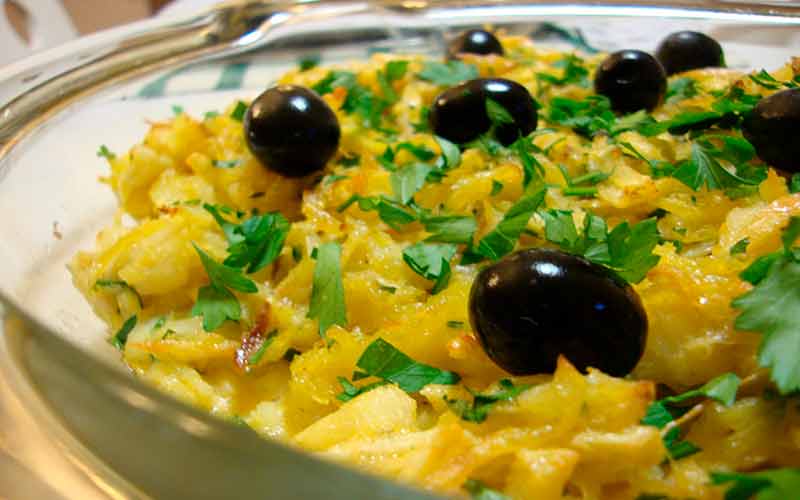 Bacalhau com batatas 4 Dicas de Receitas Saudáveis para Ceias de Natal e Ano Novo
