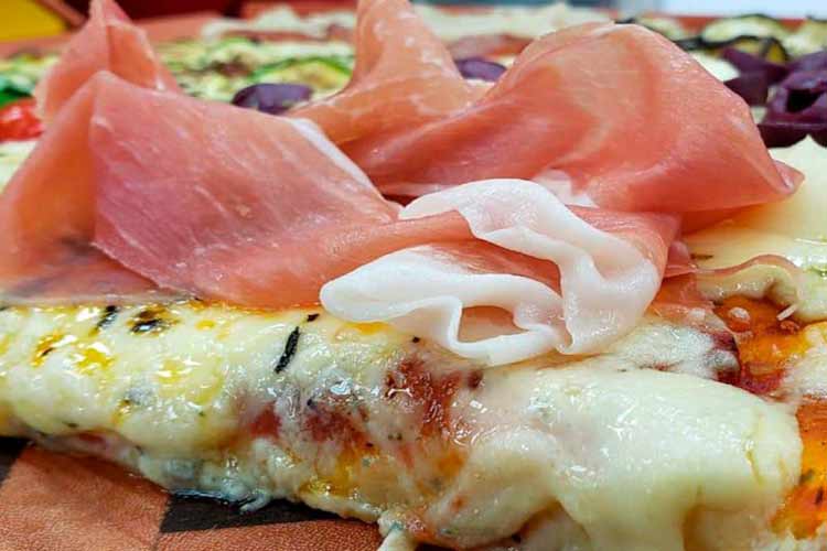 Pizza al taglio O Dia da Pizza com Receitas Caseiras