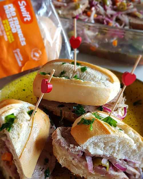 Pão com Carne é lanche Pão com Carne é lanche