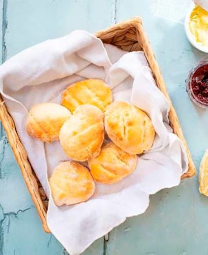 Como fazer Pão Caseiro com 2 Ingredientes fica pronto em 5 minutos 2 Pão com 2 Ingredientes fica pronto em 5 minutos