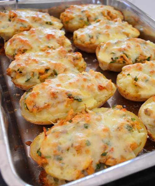Como fazer Batata Assada Recheada com Frango e Queijo Parmesão 2 Batata Assada Recheada com Frango