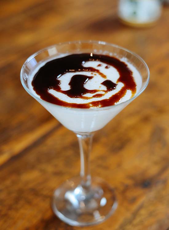 2 Receitas Deliciosas Purê de Aipim com Camarões Flambados e Manjar de Coco 3 Purê de Aipim com Camarões Flambados e Manjar de Coco