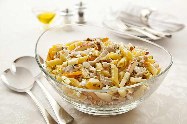 3 Receitas leves e refrescantes. Torradas com Geleia, Salada Fria de Penne e Torta Tropical 3 3 Receitas leves e refrescantes