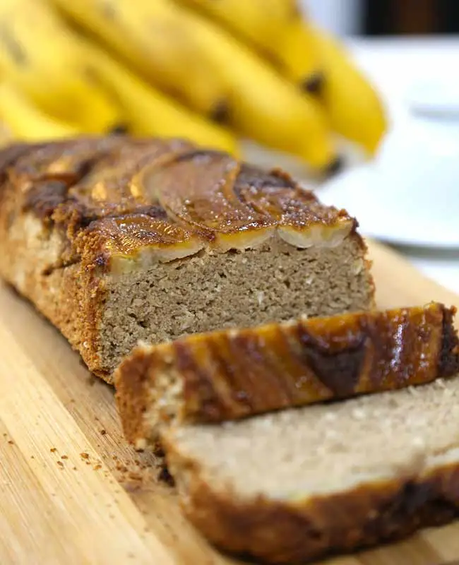 Como fazer Bolo FIT de Banana com Coco sem Lactose, fica uma textura úmida tipo bolo inglês 2 Bolo FIT de Banana com Coco sem Lactose