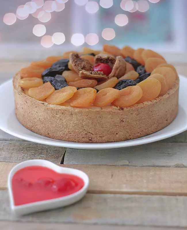 3 Pratos Típicos. Aprenda como fazer Panetone de Carne Seca, Empadão Cremoso de Chester e Torta Natalina de Ricota com Frutas Secas 4 Torta Natalina de Ricota
