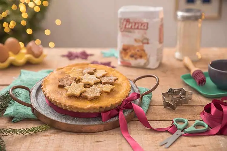 3 Pratos Típicos. Aprenda como fazer Panetone de Carne Seca, Empadão Cremoso de Chester e Torta Natalina de Ricota com Frutas Secas 3 Empadão Cremoso de Chester e Cebola