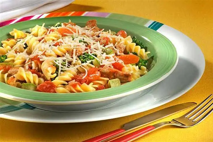 Prepare 2 Receitas Econômicas para as férias de verão 2 Parafuso Nutritivo com Frango