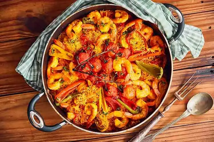 Como fazer Abobrinha Recheada e Fideuá de Camarão 2 receitas deliciosas de camarão 2 Abobrinha Recheada e Fideuá de Camarão