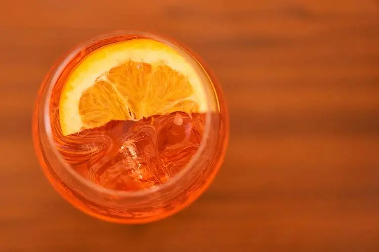 7 Receitas Refrescantes e Perfeitas para os dias de calor e para a folia carnavalesca, mesmo em casa 2 Receitas Refrescantes e Perfeitas