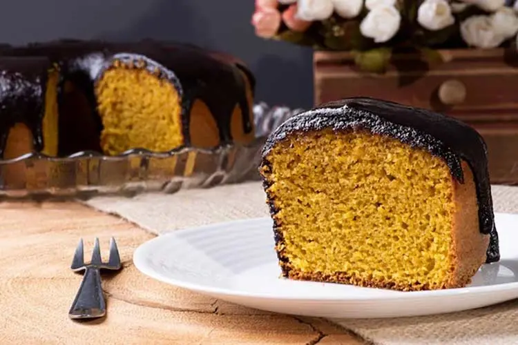 Bolo de Cenoura Sem Glúten e Sem Açúcar
