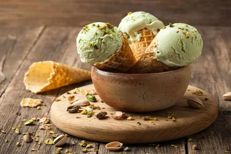 Veja a lista de 7 Deliciosas Receitas de Sorvete de Pistache que vão refrescar os seus dias 3 Receitas de Sorvete de Pistache