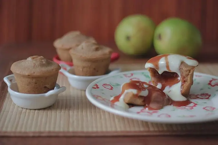 Aprenda como fazer Torta Trançada de Frango e Petit Gateau Romeu e Julieta, 2 pratos deliciosos 2 Petit Gateau Romeu e Julieta