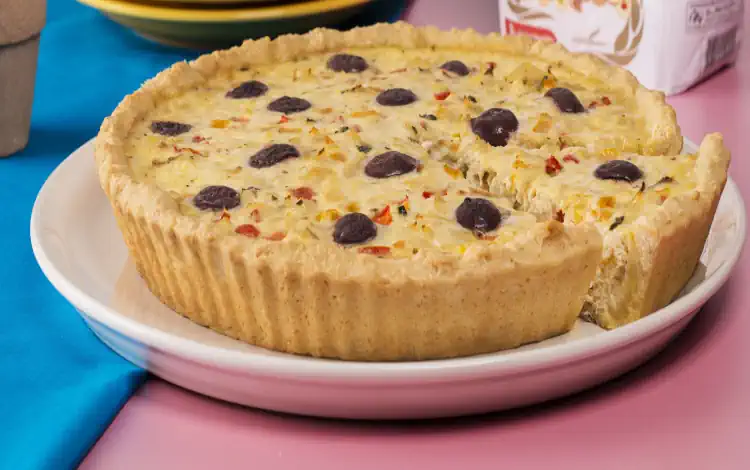 Como fazer 2 Receitas para a Ceia do Ano Novo: Quiche de Bacalhau e Rocambole de Chocolate com Nozes 2 Receitas para a Ceia do Ano Novo