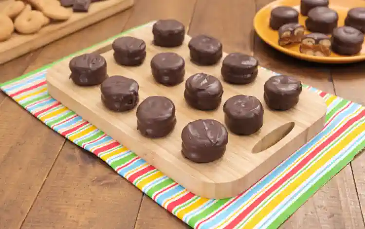 3 Receitas para fazer com as Crianças nas Férias: Alfajor, Paleta de Biscoito e Quiche de Queijo 2 Receitas para fazer com as Crianças
