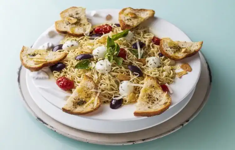 Receitas de verão: 3 Opções de Saladas Refrescantes sugeridas para a estação 3 Opções de Saladas Refrescantes