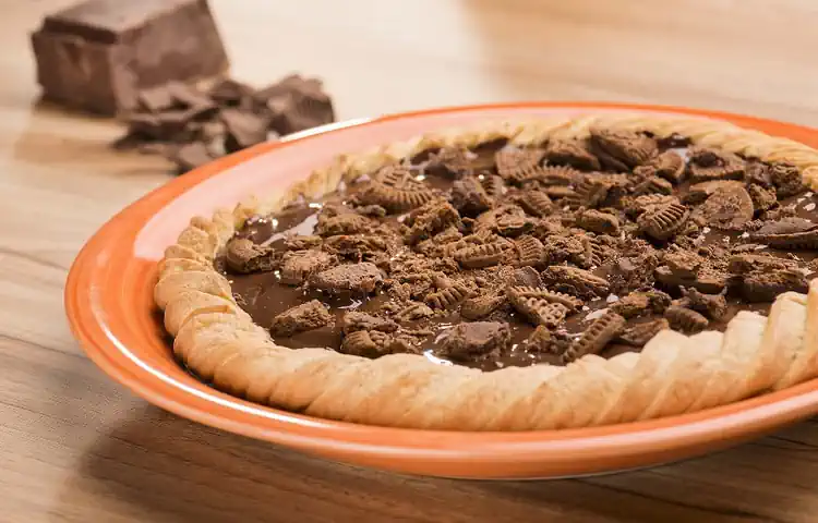 Aprenda a fazer 2 Massas com Recheios Salgados e também uma opção que orna com Pizzas Doces 2 Massas com Recheios Salgados