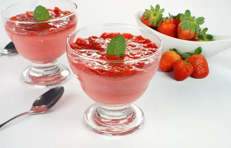 Receitas com Morangos, 6 Deliciosas Sobremesas fáceis de dar água na boca 7 Receitas com Morangos