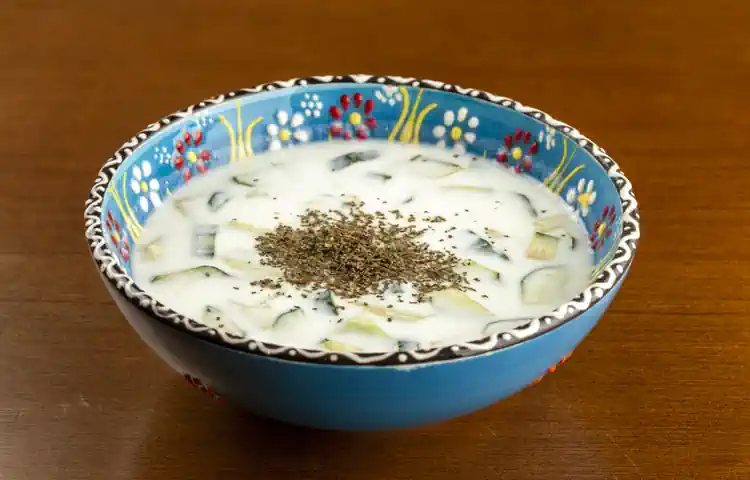 Explosão de Sabores no Churrasco: 3 Saladas Árabes dão um toque especial às carnes grelhadas!" 4 Saladas Árabes