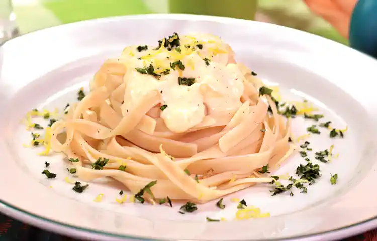 Para auxiliar na escolha do cardápio, veja como fazer 3 Diferentes Pratos Principais, que combinarão com seus sabores favoritos 2 Diferentes Pratos Principais