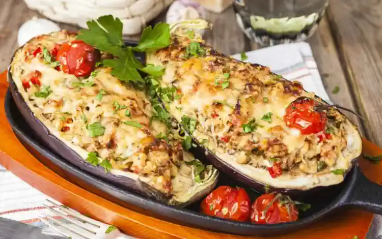 20 Incríveis Receitas de Berinjela Recheada com Carne Moída 3 Receitas de Berinjela Recheada
