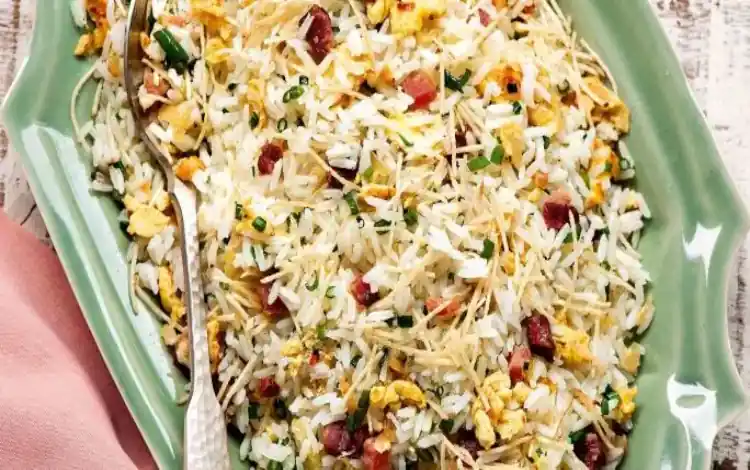 O queridinho do Brasil: 4 Receitas Deliciosas com Arroz 4 Receitas Deliciosas com Arroz