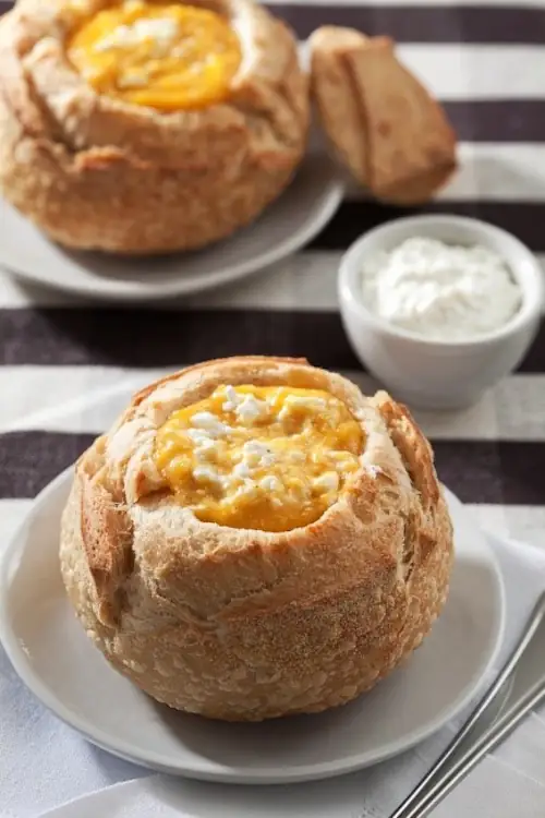 Delicie-se com Sopa de Cebola Francesa com Queijo Suíço e Sopa de Cenoura com Cottage: Perfeitas para o Inverno 2 Sopa de Cebola Francesa