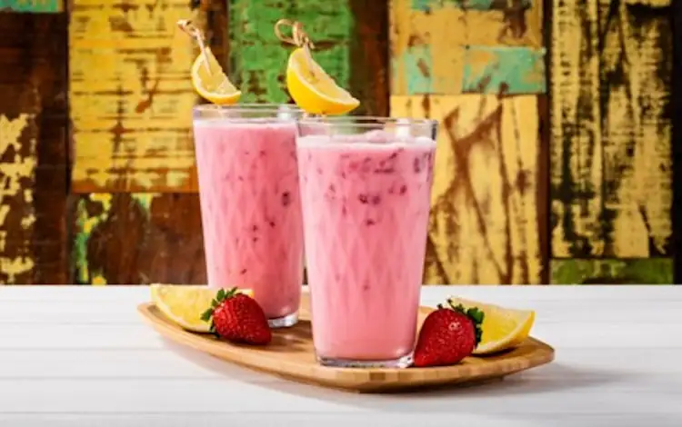 Bebidas de Verão: Descubra os Benefícios da Hidratação e 7 receitas de sucos e shakes funcionais 4 Bebidas de verão