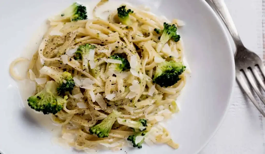 Dia das Mães: 3 Receitas de Massas Com Ervas e Especiarias Para um Almoço Especial 3 Receitas de Massas Com Ervas e Especiarias